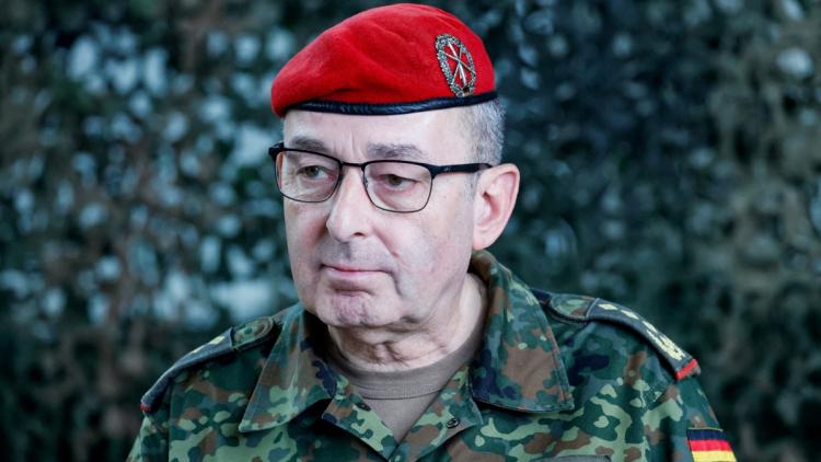 7c0bef3f-9a89-431a-b703-cead8a8f963f Carsten Breuer: Un militaire influent à la tête du comité militaire de l’OTAN