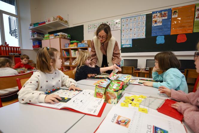 7e20f11d-a66a-42ec-9faf-5c6f4b71902d Faut-il enseigner la lecture dès la maternelle ?
