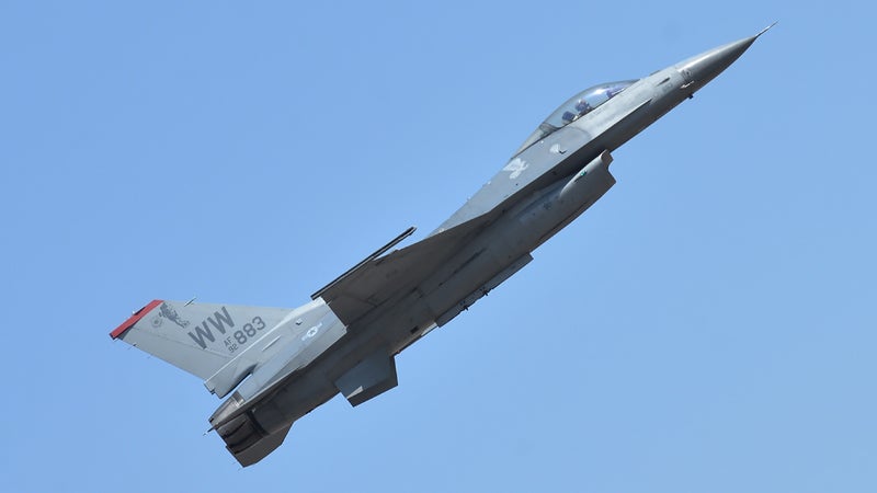 8239f0d7-e8be-46ff-8835-b1c1a97d865a Un avion F-16 s’écrase près de la base de Spangdahlem