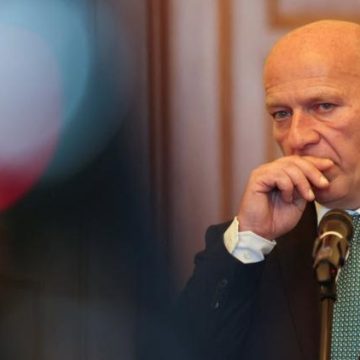 834ae68a-2740-429a-ac4f-7d394042bb47 Cyberattaque à Berlin : le maire refuse de céder au chantage