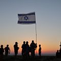Manifestation pour la réoccupation de Gaza à la frontière israélienne