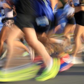 8e87bbbe-8cc7-4fc9-ba46-dcb0f17bdfeb Iskander Yadgarov établit un record au marathon de Berlin en Crocs