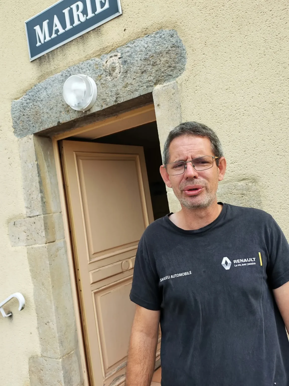 9174545f-d429-4805-80bd-d5adc4accf99 Tragédie à Roilly: Un jeune agriculteur meurt d’une intoxication au monoxyde de carbone