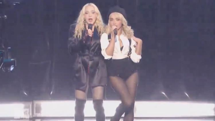 92eb1a30-0d6c-4e37-bf0b-8b4656684e1a Madonna retourne aux MTV VMA avec un spectacle inoubliable