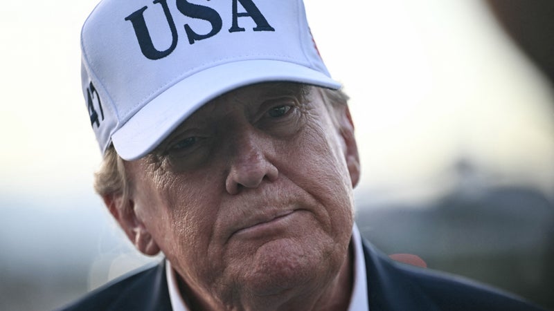 a122ecef-2a5d-406f-b84b-8505f79585f6 Trump et l’exclusion de médias de la Maison Blanche