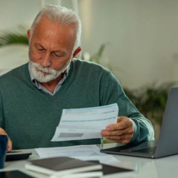 ac3d252e-10b6-46a6-8398-7ca0847b9aee Mesures potentielles du gouvernement français pour les retraités en 2027