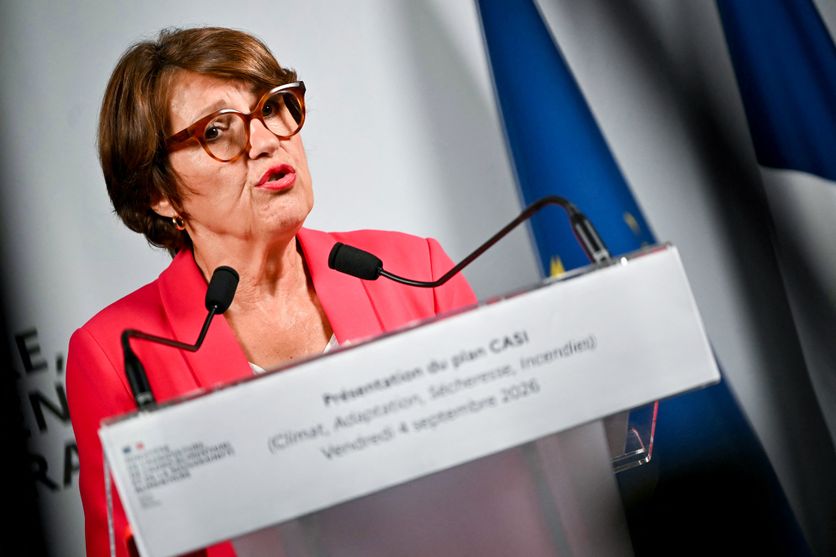 FRANCE-POLITICS-AGRICULTURE-ENVIRONMENT-CLIMATE-HEATWAVE-DROUGHT Présentation du Plan d’Urgence pour l’Agriculture par Annie Genevard