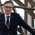 Démission du Directeur de la Tour Eiffel Après Polémique sur l&rsquo;Éviction du Personnel Féminin