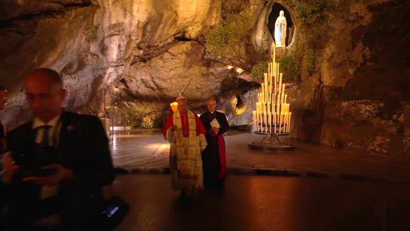 c294e3b0-0726-4785-ac74-1ce3a097e18e Le voyage du pape Léon XIV en France : une journée à Lourdes