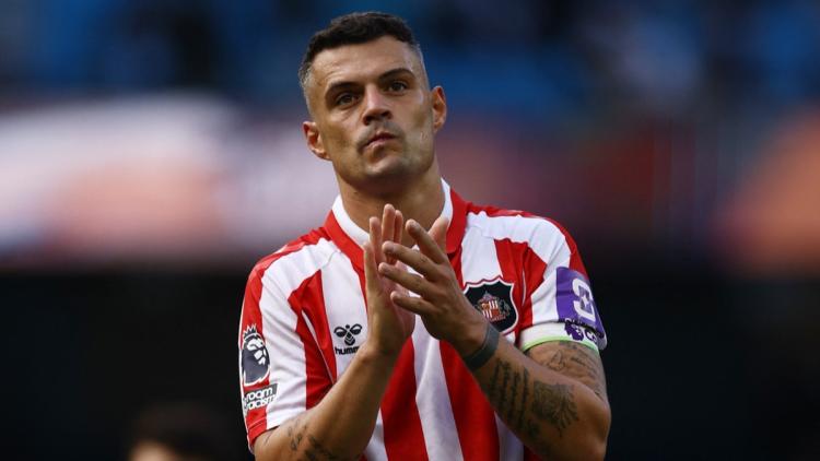 c83574f0-d3d4-4660-ae16-c3c84ad48a1f Granit Xhaka et l’affaire du faux certificat de vaccination