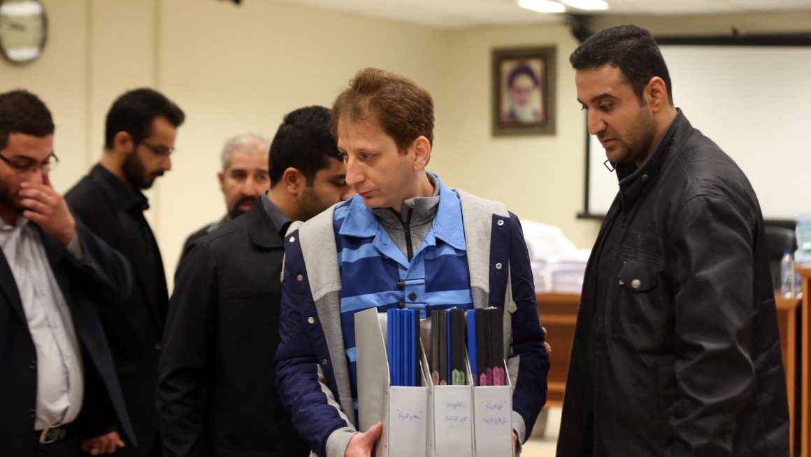 Babak Zanjani et les accusations de reprises illégales