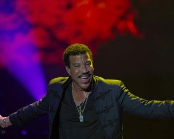 Lionel Richie Hospitalisé : Trois Concerts Annulés