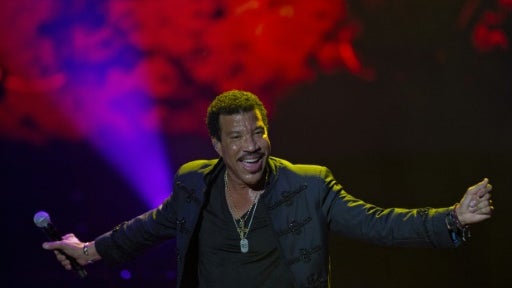 d37f86fd-e909-48fd-900c-3000d696e02c Lionel Richie Hospitalisé : Trois Concerts Annulés