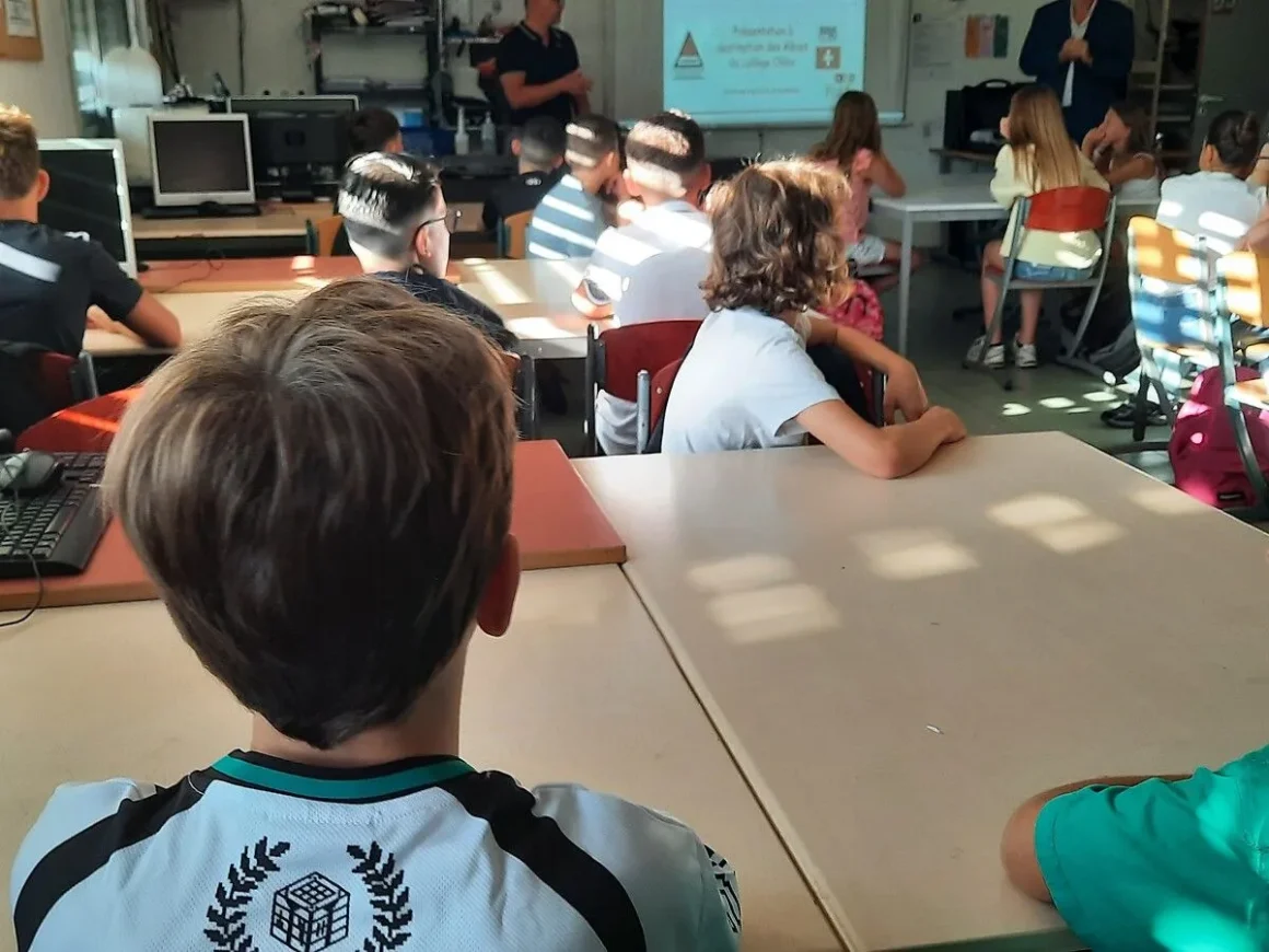 ea54779f-022b-4024-a1ce-4d23d2bc8593 La France en recul dans le classement Pisa: analyse des causes