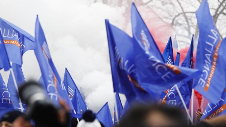 eab7173a-a0a0-486d-8df9-c8c13877a0c2 Les policiers en grève : Exigences et mobilisation nationale