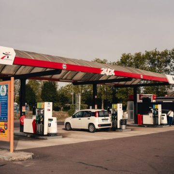 La dépendance automobile à Saint-Florentin face à la crise des carburants