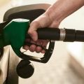 Auto-écoles en difficulté face à la hausse des prix du gazole