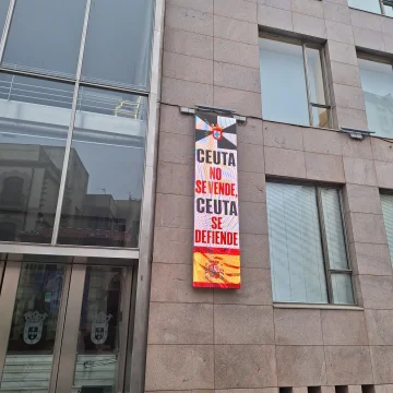 La crise migratoire à Ceuta : critiques envers Pedro Sanchez
