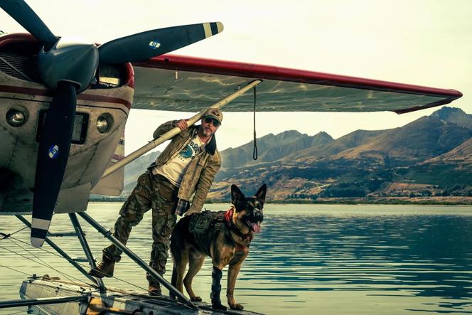 f41782b5-7622-4dfd-ac65-1db4ba96b669 Le duo homme-chien dans un « survival » inattendu