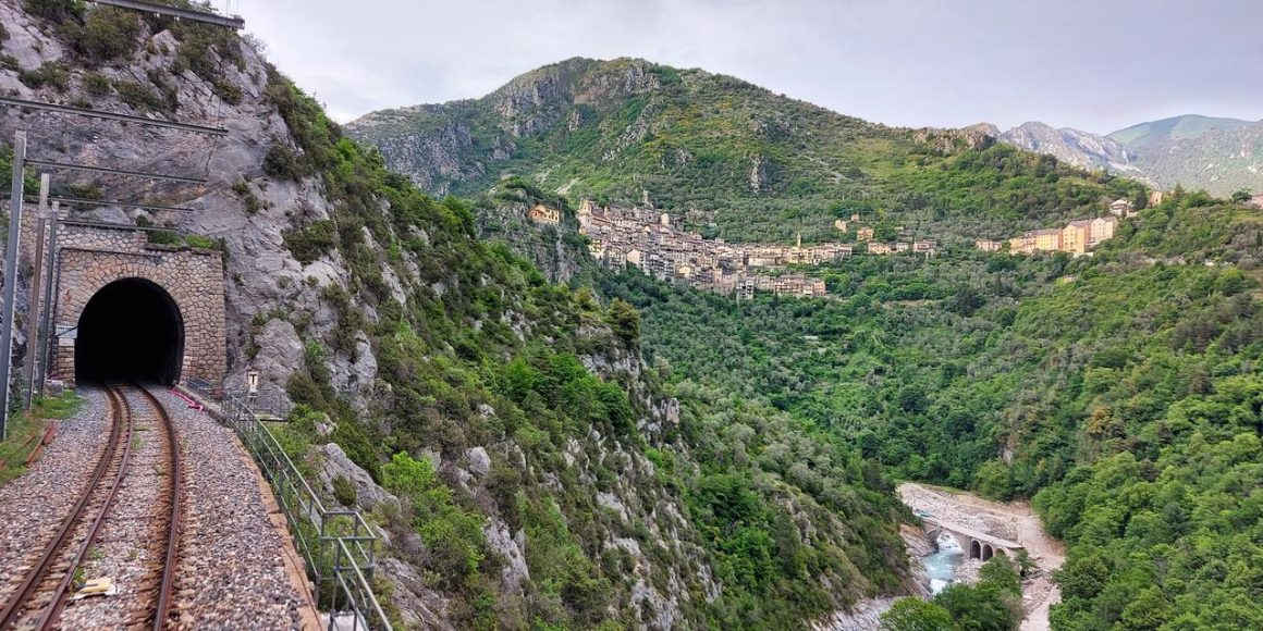 Ligne ferroviaire : Une bouée de sauvetage pour les villages alpins
