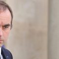 Le Premier ministre critique la violence lors des manifestations
