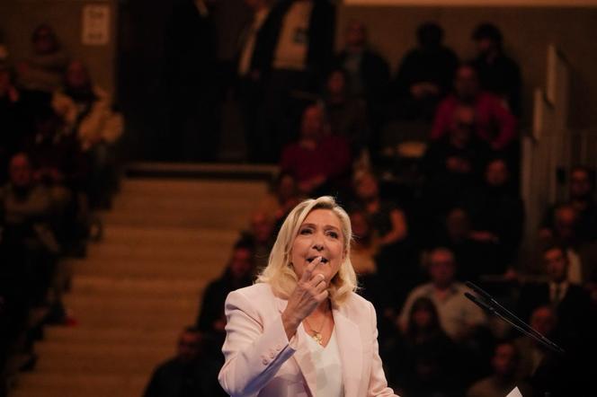 2343911a-29c8-48e6-8d0b-b5cb52ee8fe8 Lancement de campagne de Marine Le Pen à Orléans