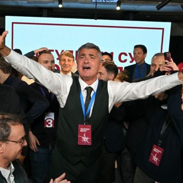 Victoire historique lors des législatives anticipées en Serbie