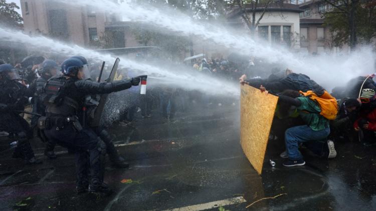2aaa69e5-653d-44ec-89c5-745fcf37e74d Manifestations en France: 410.000 personnes mobilisées et nombreux incidents