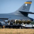 Retour précipité des bombardiers B-1 américains face à une menace