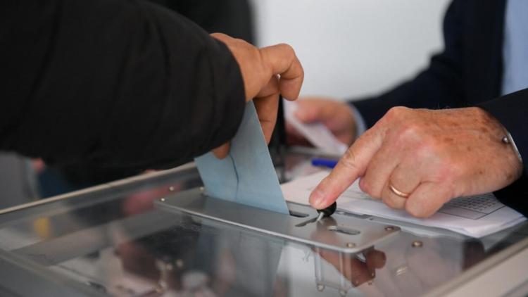 2ea27887-40ee-44f0-8229-40dfe9c0b07e Évolution des Élections Présidentielles en France depuis 1962