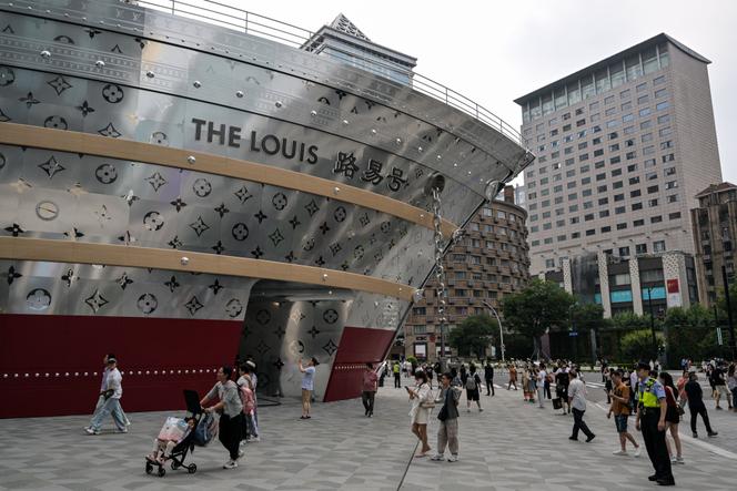3270376a-5562-4e1b-b1c1-b6582ab9de1f LVMH fait face à des défis en Chine
