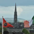 La Marche de Drumcree : Tensions Ravivées en Irlande du Nord
