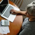 Fin de validité du permis de conduire en carton rose en 2033