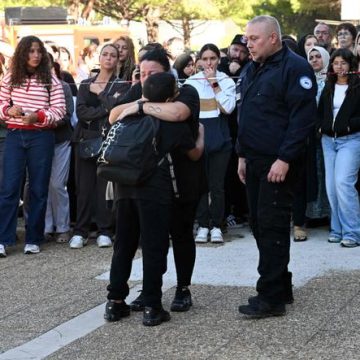 Un Collégien de 14 Ans Arrêté Suite à des Tirs dans un Établissement Scolaire