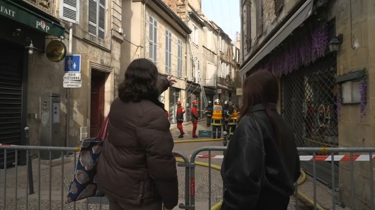 747dccc7-9c51-4fdb-8614-f3113d0037e0 Un incendie ravage des bâtiments anciens à Bergerac