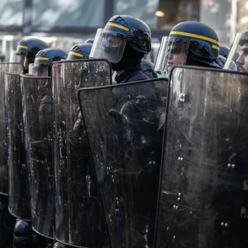 76551540-e8a4-4ad4-90f7-7bd1c295678c La plateforme de la LDH recueille des signalements de violences policières