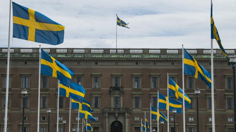 84e4bc68-7a0f-4e20-bdee-b8c0ace8385a La police suédoise neutralise un homme armé près du palais royal à Stockholm