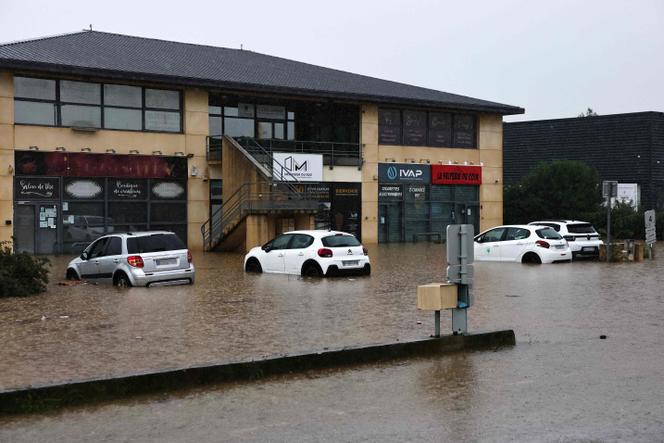 85b3570f-c574-4c0c-8516-261a1a4aa6fb Inondations et crues en France : état d’alerte et interventions d’urgence