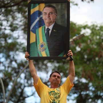 Flavio Bolsonaro aux portes du pouvoir au Brésil