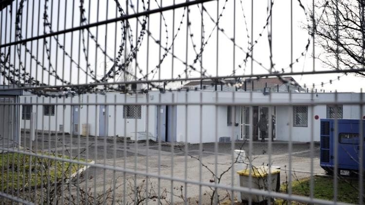 8f6918db-04fc-42f5-b7f3-b497571d1ce4 Un incendie dans un CRA près de Lyon entraîne six intoxications