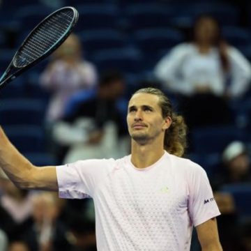 Alexander Zverev atteint le sommet du classement ATP