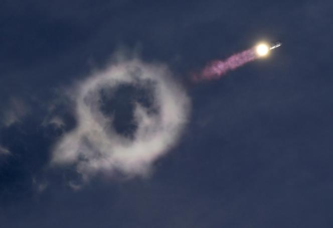93c2c655-042b-42f8-9d5c-67cea6aed1d6 SpaceX acquiert des fréquences pour un réseau mobile terrestre