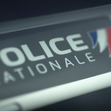 97982feb-0fb9-49b9-8bf7-41afdb642755 Lycéen et Policier à Belfort : Développements Juridiques