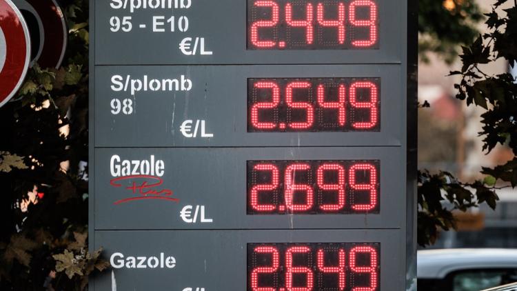 abc4f4b4-56a9-40f8-9fce-b369b90e3c2d Baisse du prix du gazole en France : Décret publié
