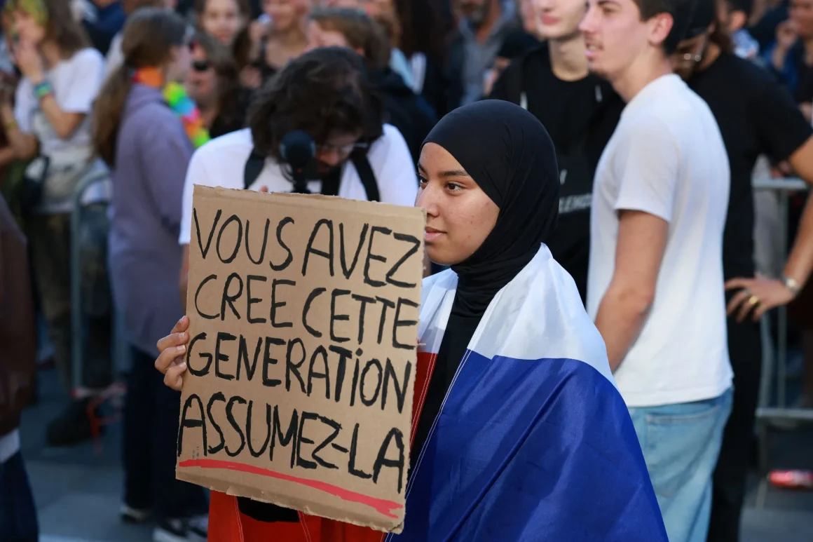 b043f7dc-25c5-4f71-8c0f-b185c1cc6a9d Défis Sécuritaires et Judiciaires Face aux Violences Urbaines