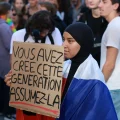 Défis Sécuritaires et Judiciaires Face aux Violences Urbaines