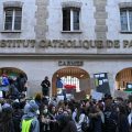 Blocage inédit à l&rsquo;Institut catholique de Paris