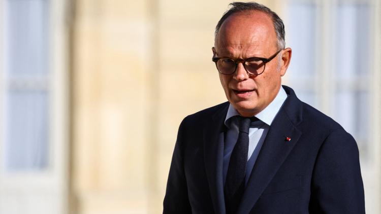 b9af3d3d-331f-49cb-840c-aabd75b71b6c Édouard Philippe envisage des changements audacieux en cas de victoire en 2027