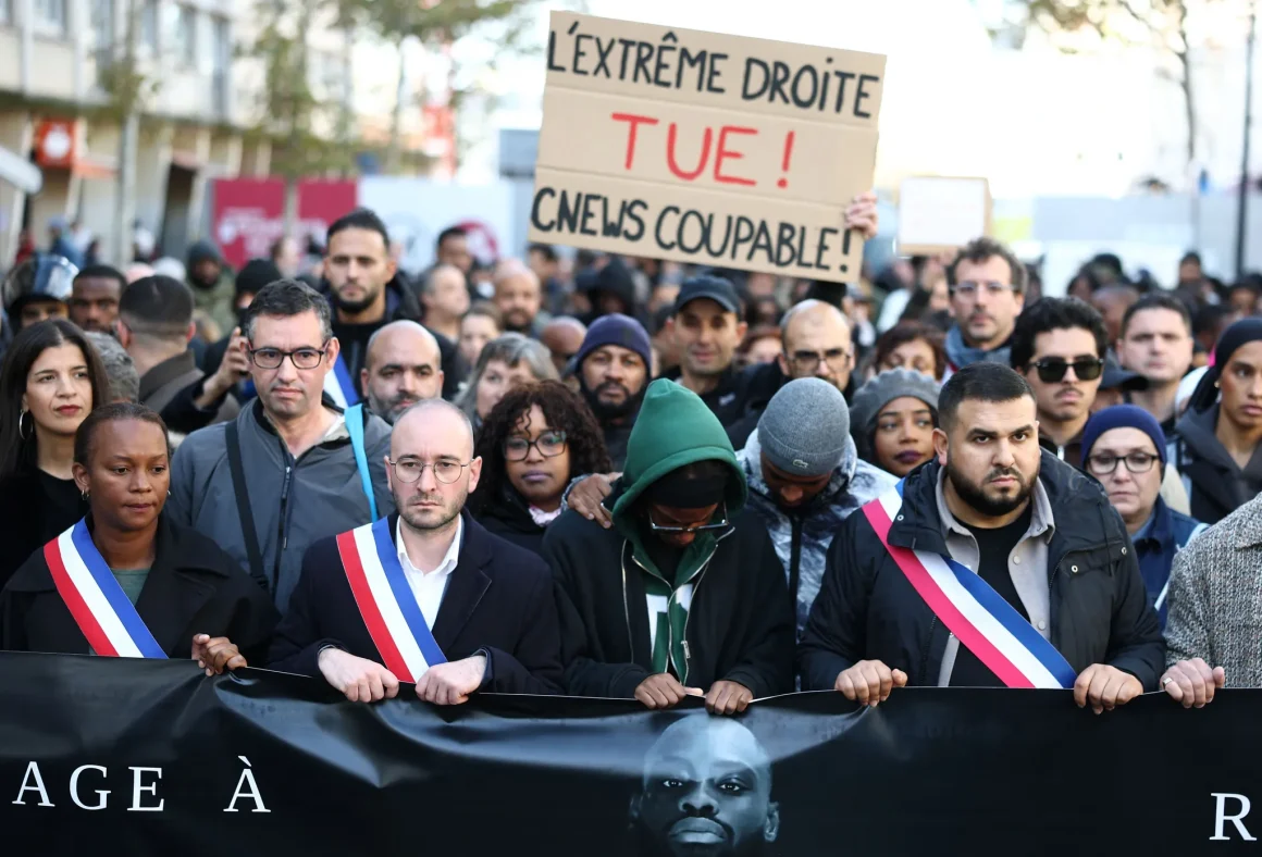 Controverse autour de BFMTV après un attentat raciste