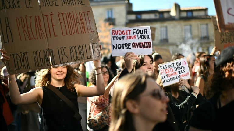 bec65a54-0e28-40ac-b000-eac28d8c780b La Mobilisation des Lycéens et l’Opinion Publique Française